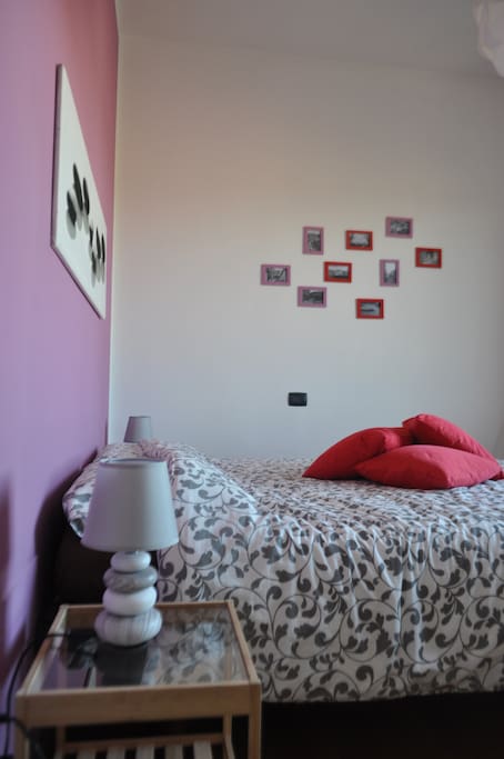 Camera da letto confortevole e silenziosa.