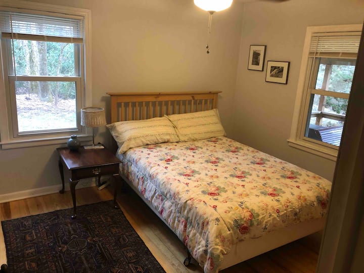 Queen Bed