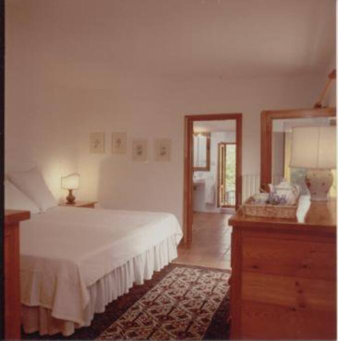 Bedroom with bathroom 1