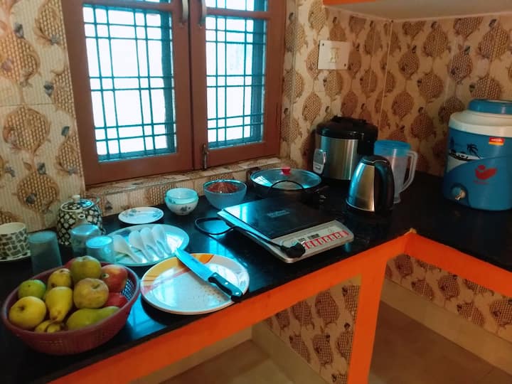Room W Kitchen+wc Near Aiims, Free Breakfast+ Wifi - Rishikesh