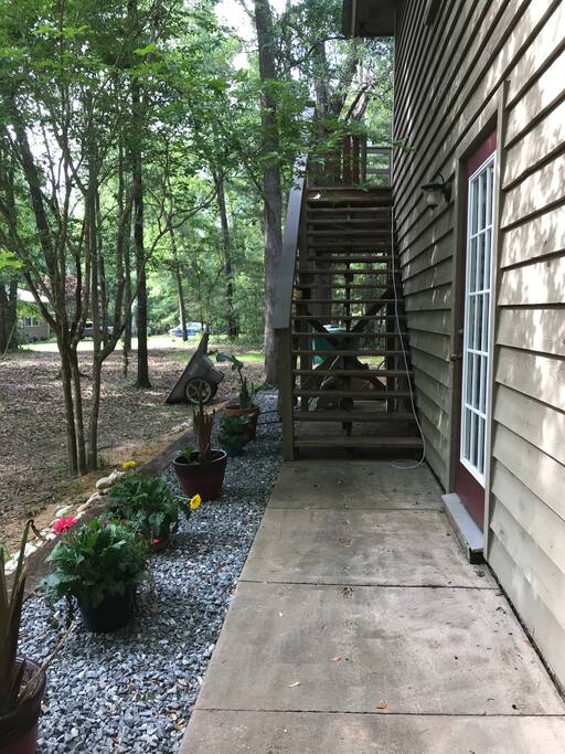 Steps to apartment