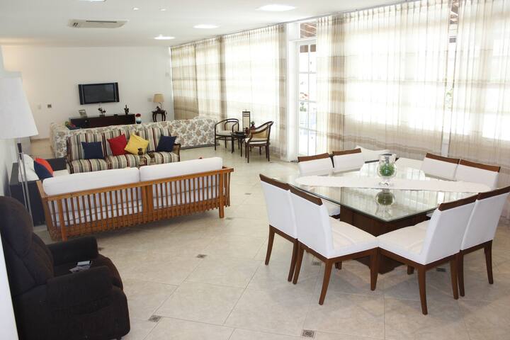 Casa grande com 4 suítes, piscina, churrasqueira gallery image 5