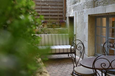 Airbnb performant: At the foot of the palace with terrace! Rated 3 * à Avignon