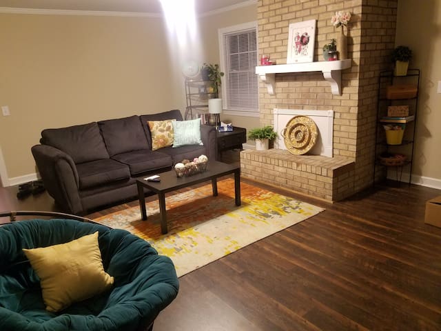 Airbnb Kinston Vacation Rentals Places To Stay