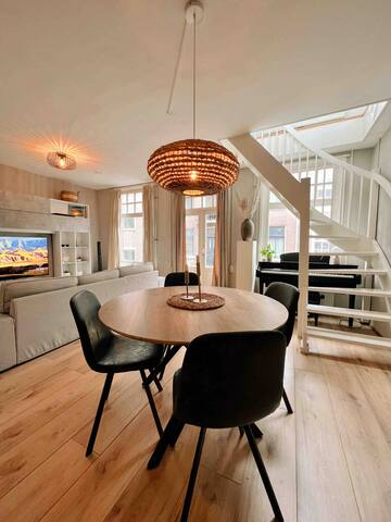 Modern 2BR Loft • City Views, Piano & Luxe Comfort gallery image 4
