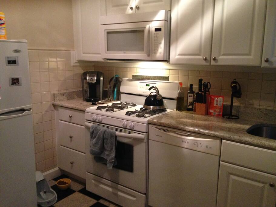 Kitchen- fully stocked with everything you could need to cook and a Kuerig. We will leave you some coffees/teas as well as some room in the fridge for your own food.