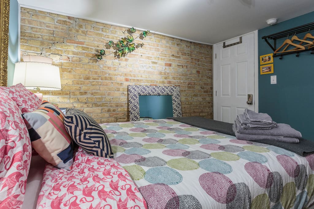 The basement location and insulating brick walls mean you will be naturally cool in the summer (no window and no AC in this room) and warm in the winter (you control your own heat). A fan is provided.