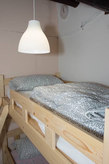 3F upper bed