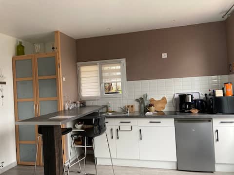 ground floor studio with pool access