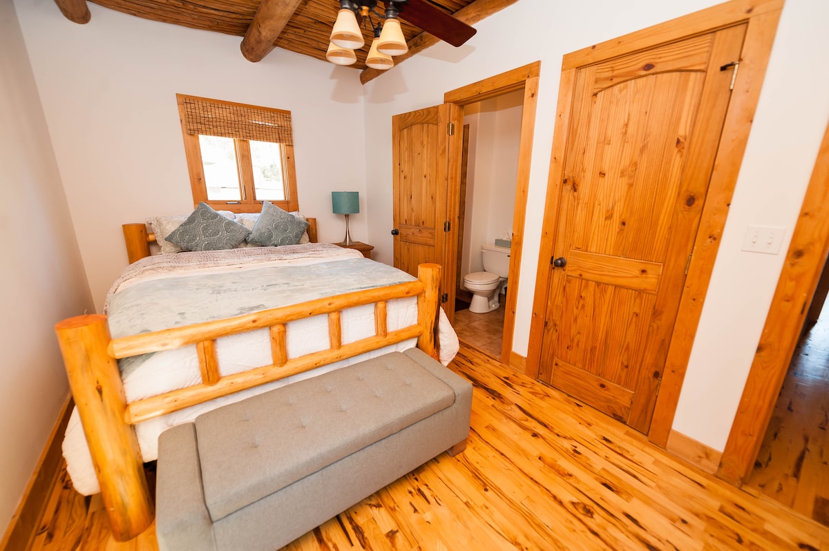 სასტუმრო საძინებელი 