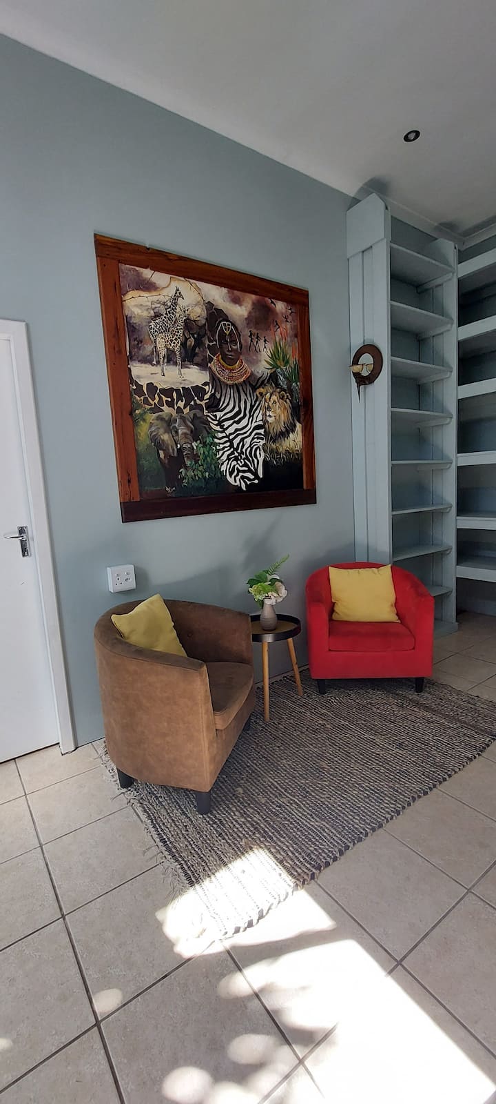 Es posible que 2 personas usen el segundo dormitorio para la oficina en casa/sala de estudio/ 