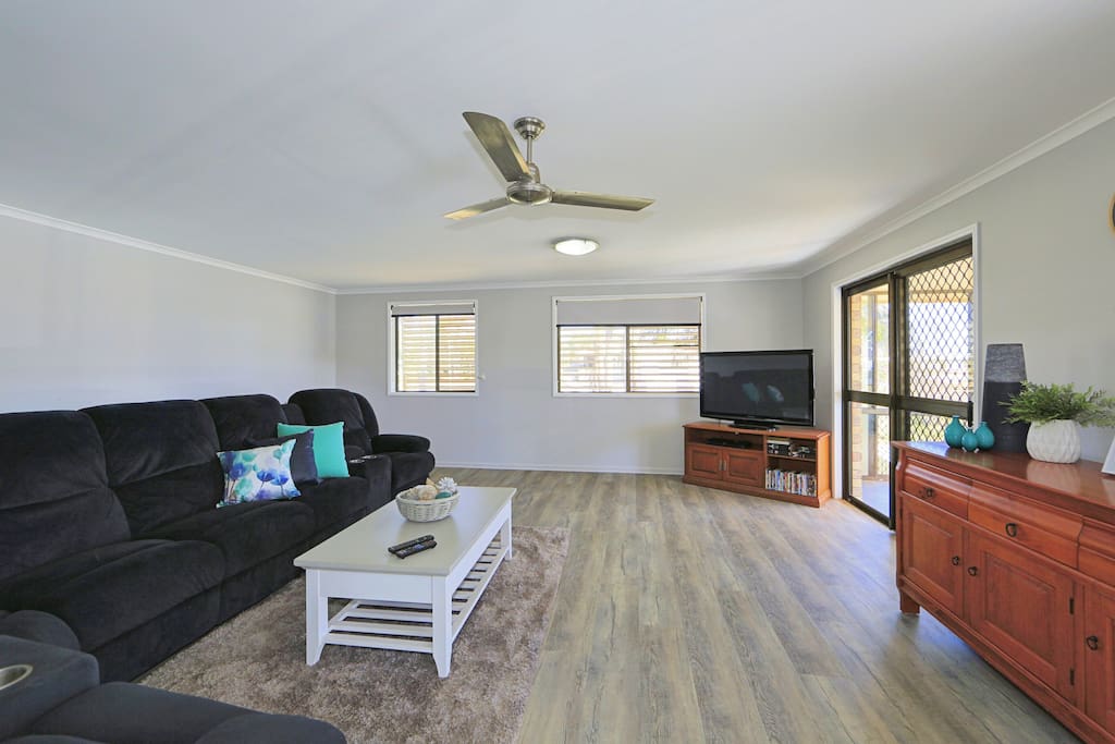 upstairs lounge room
Woodgate holiday rental