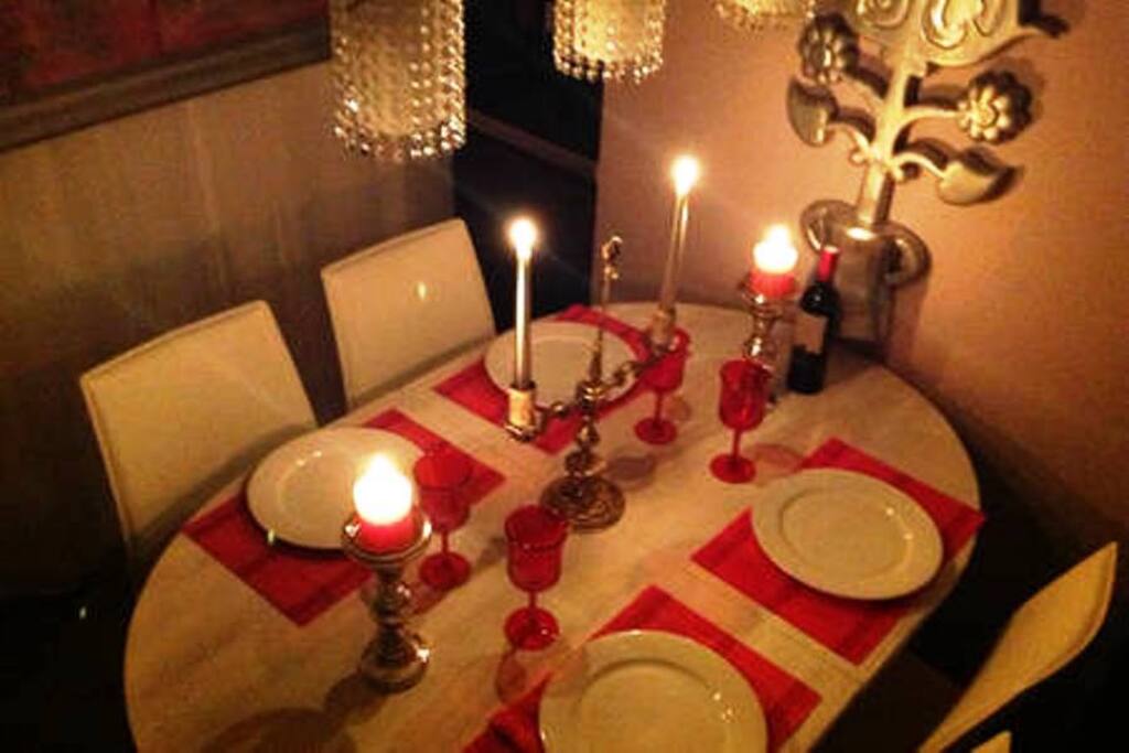 Mesa de comedor de apartamento