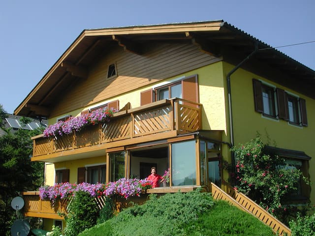 Haus Steiner - Einzelzimmer mit Balkon