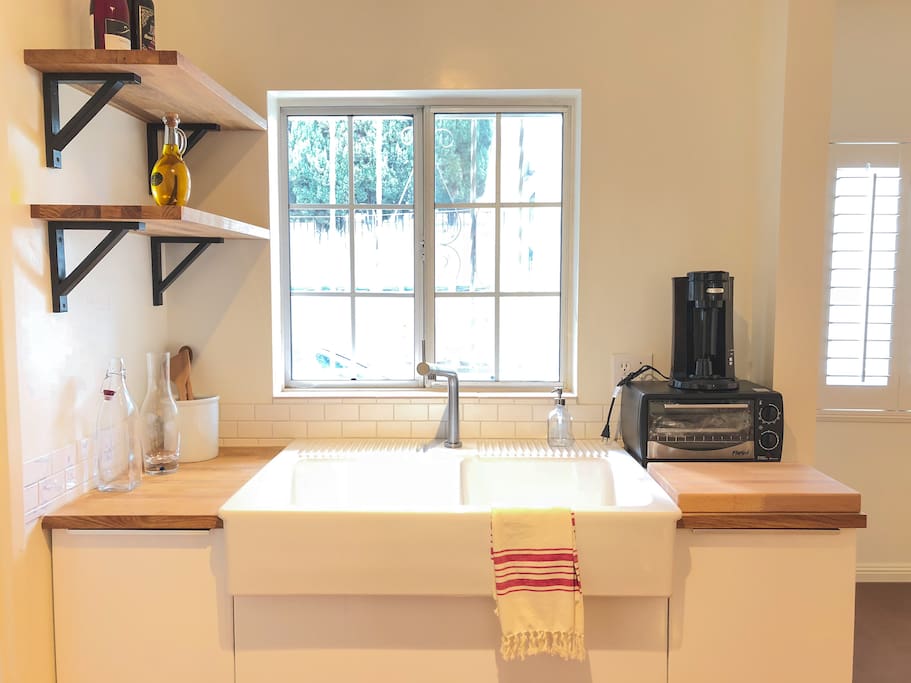 natural lighting mini kitchen