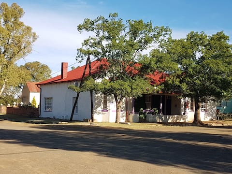 Tinkerbell Self Catering Home