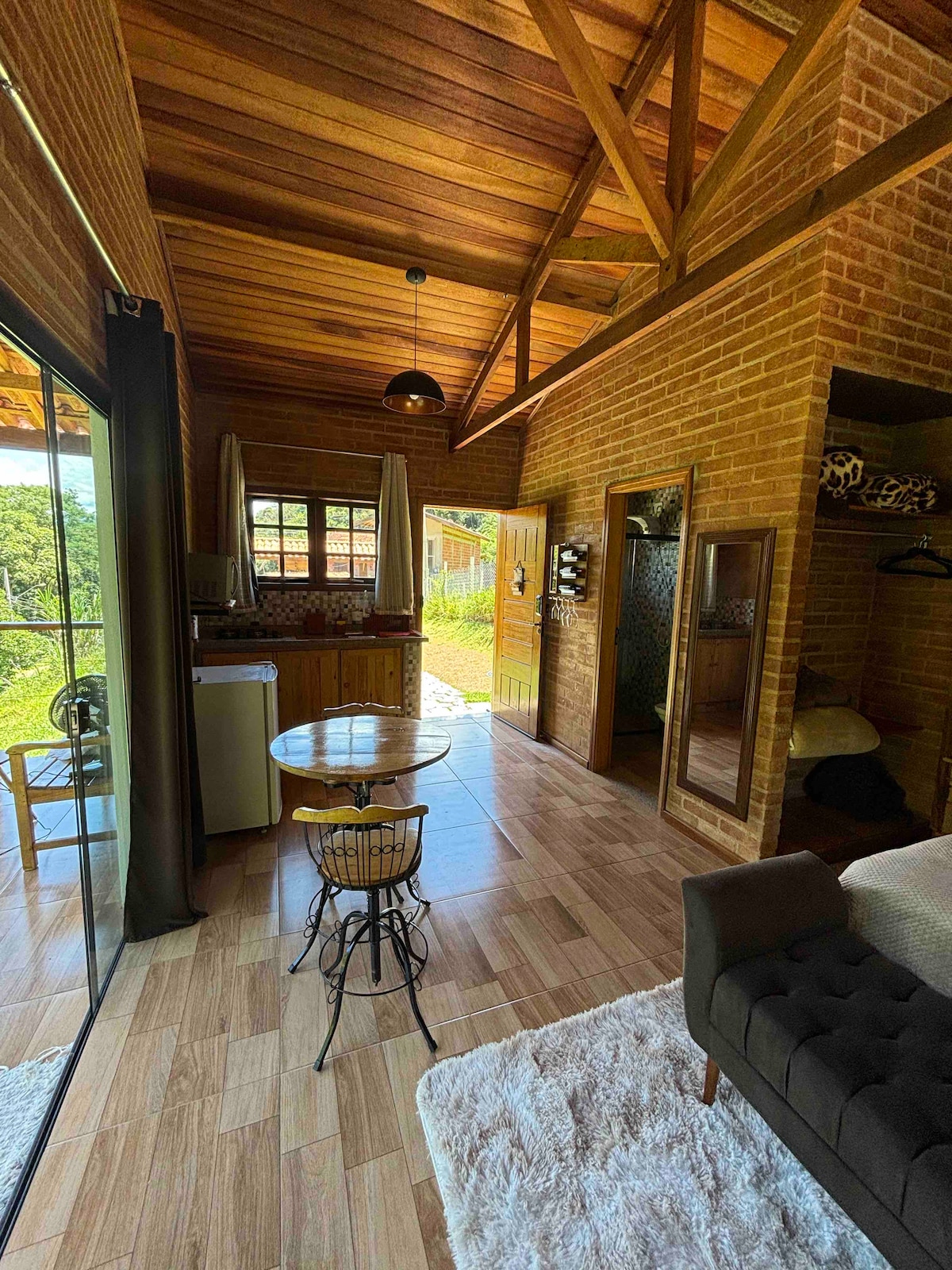 Successful Airbnb property: Crystal cottage, very close to downtown in Santo Antônio Do Pinhal