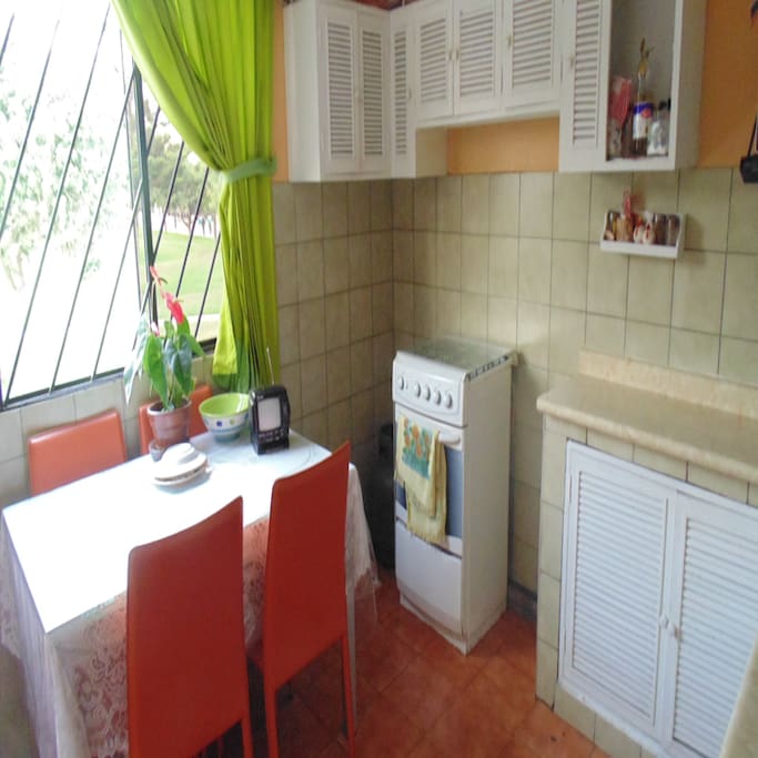 Cocina espaciosa y comoda