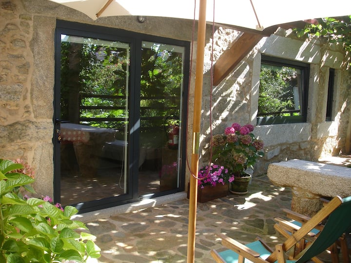 Casas da Calçada-Estudio with garden