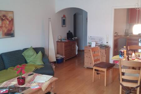 Kl  helles Zi. i. ETW, eig. WC, 11 km bis Freiburg