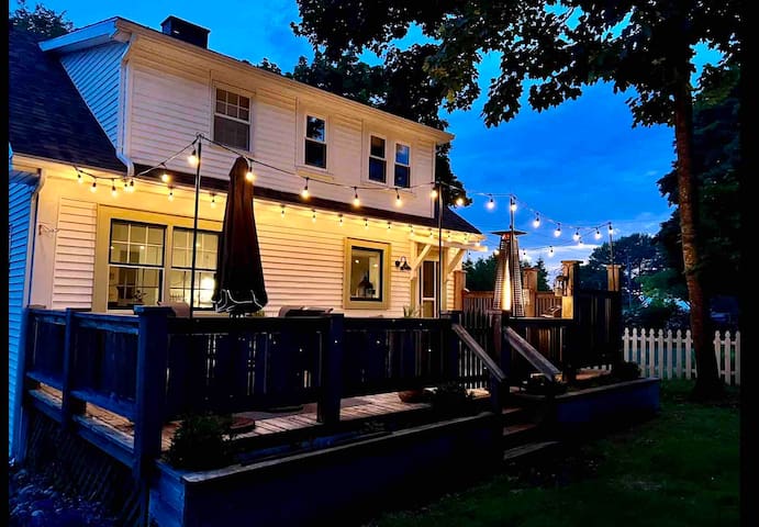 44onWater Seaside Retreat