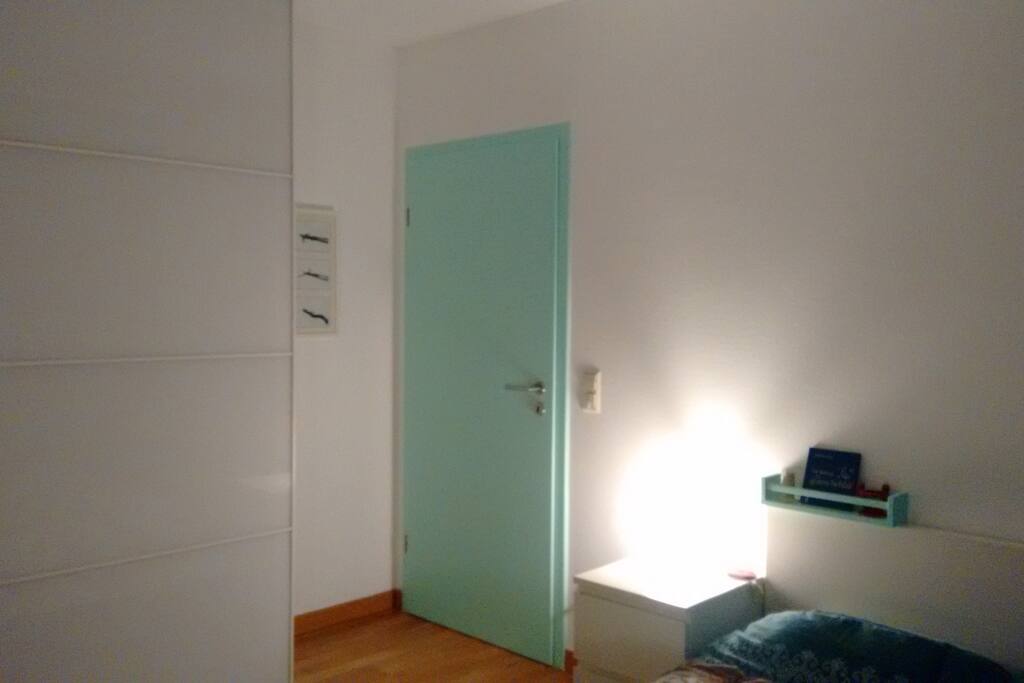 Schlafzimmer/bedroom