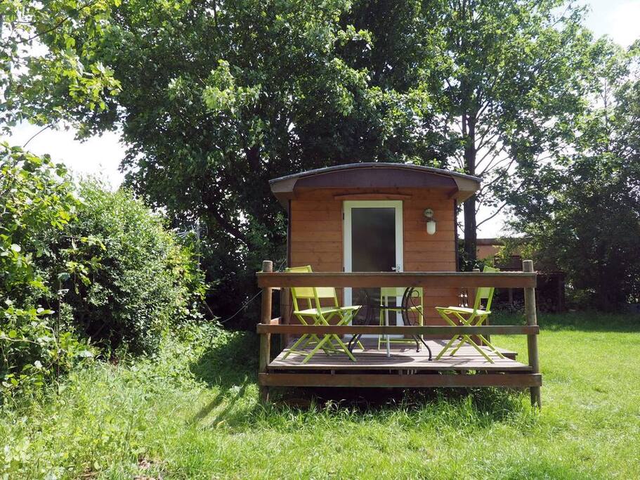 Petit coin tranquille avec la petite terrasse privative