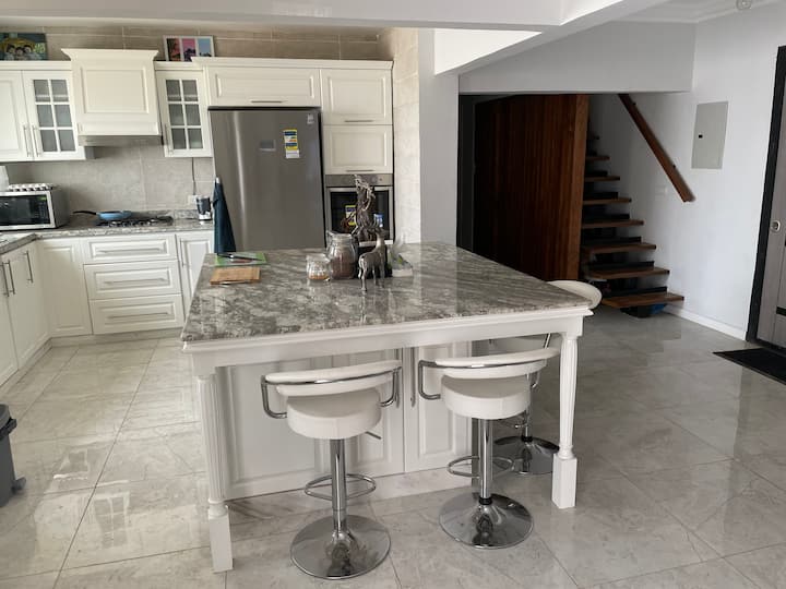 Abouzaid Luxurious Sunny penthouse & Roof haven . Apartments for Rent in Al Giza Desert, Giza