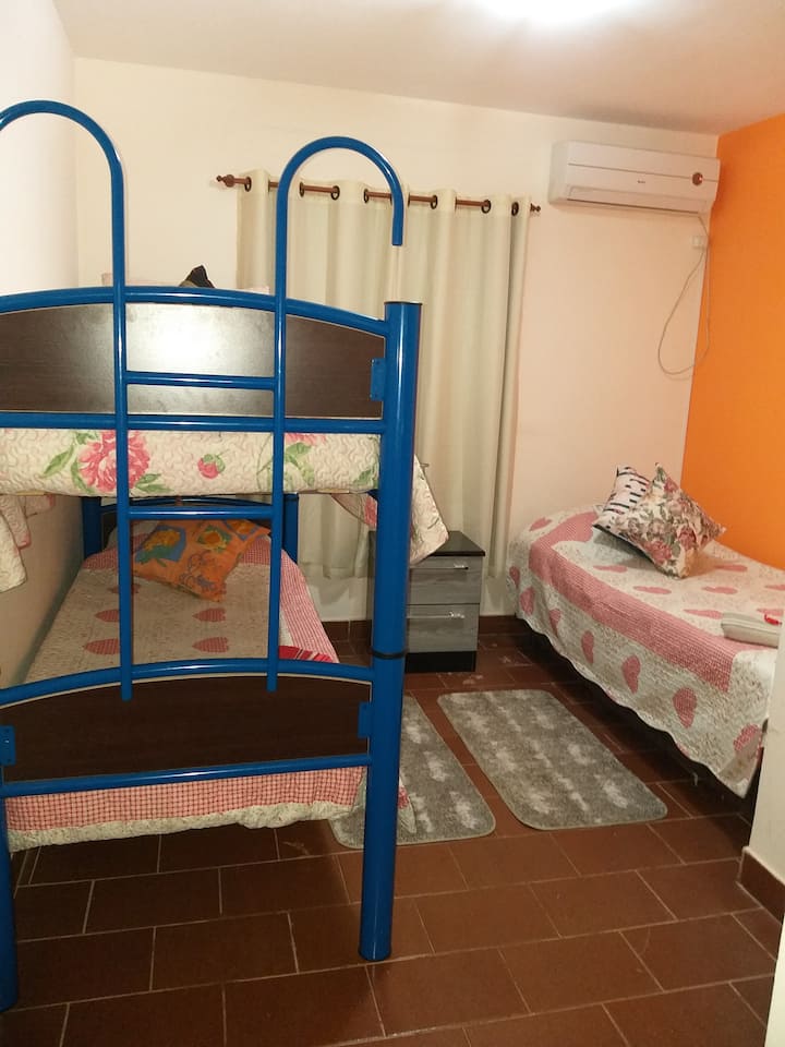 საძინებელი 1