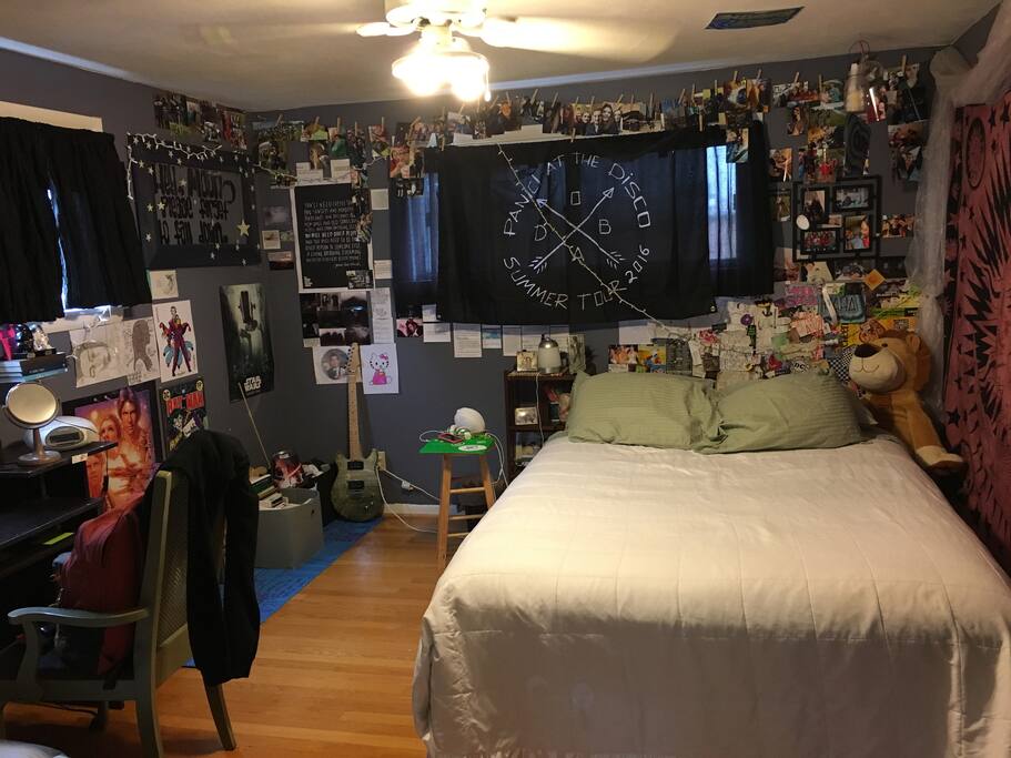 Bedroom 2 with a Queen Bed