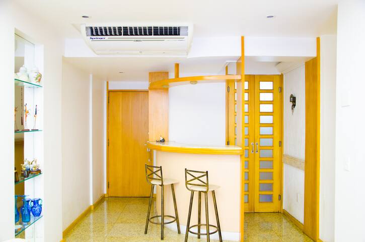 3 bedrooms in the beach of Leblon gallery image 2