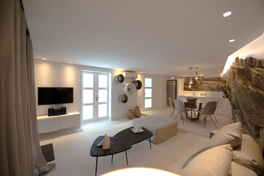 2 BDR Residence with private pool in Tourlos, Mykonos