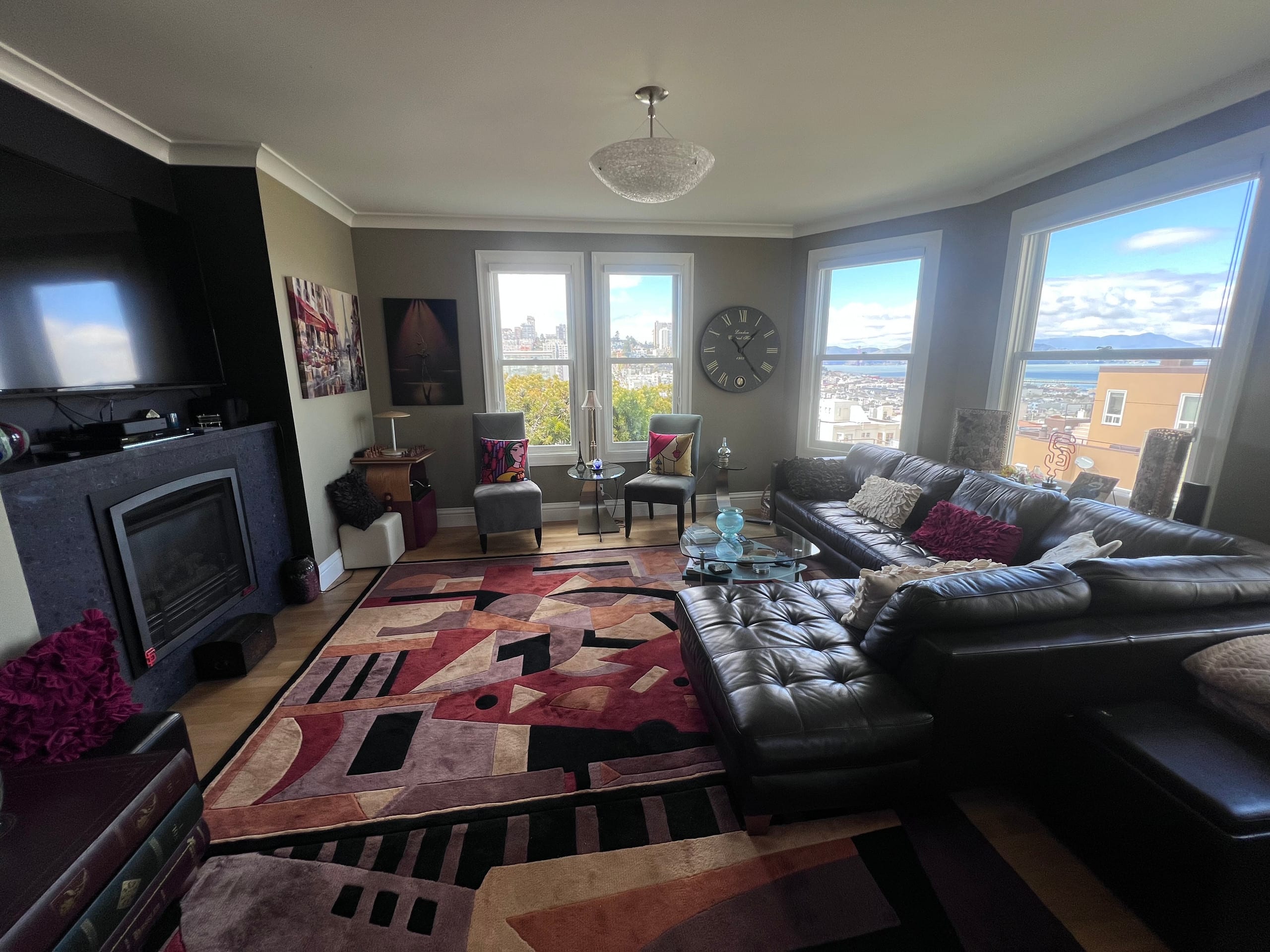 Condo in San Francisco · ★4.99 · 2 bedrooms · 2 beds · 1.5 baths - Image 4