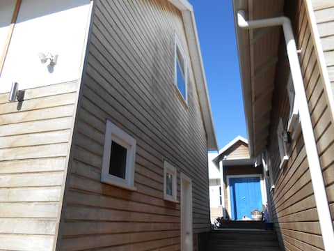 Fully self contained and private