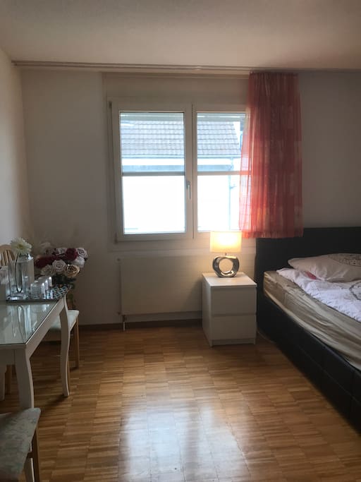 This is how the room look like