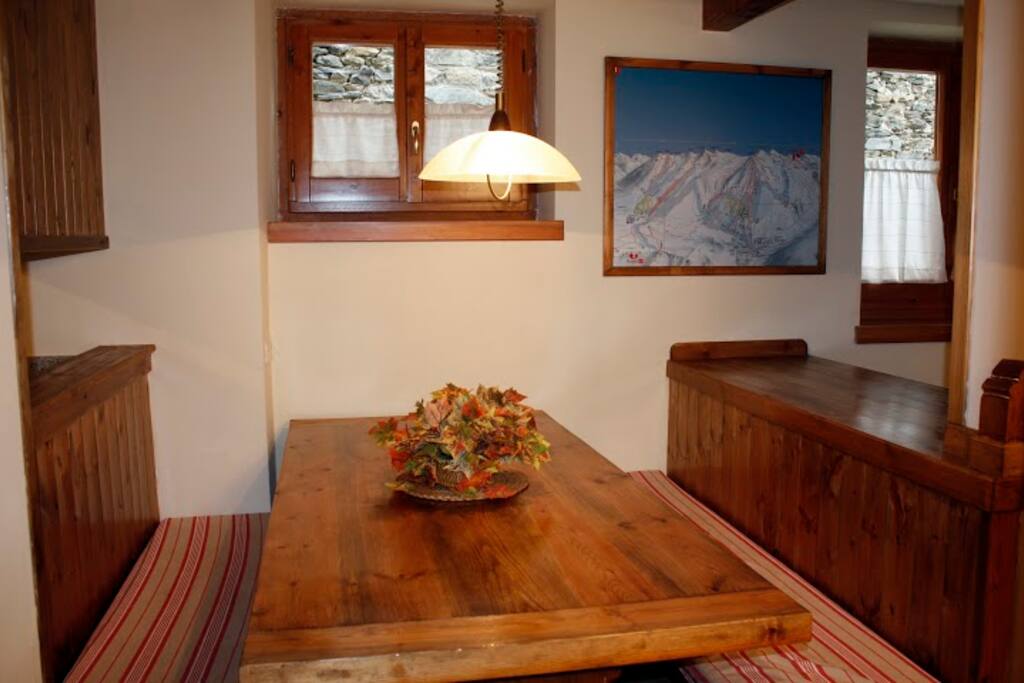 Zona de comedor. Casa en Mont.