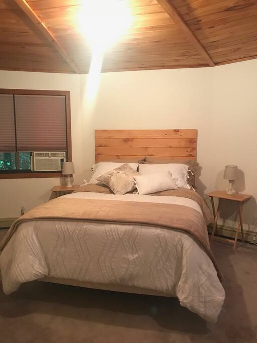 Queen Bed