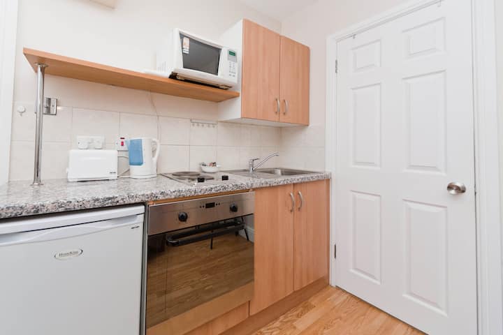 Cosy Double Studio In Zone 2 Hammersmith (4) - Fulham