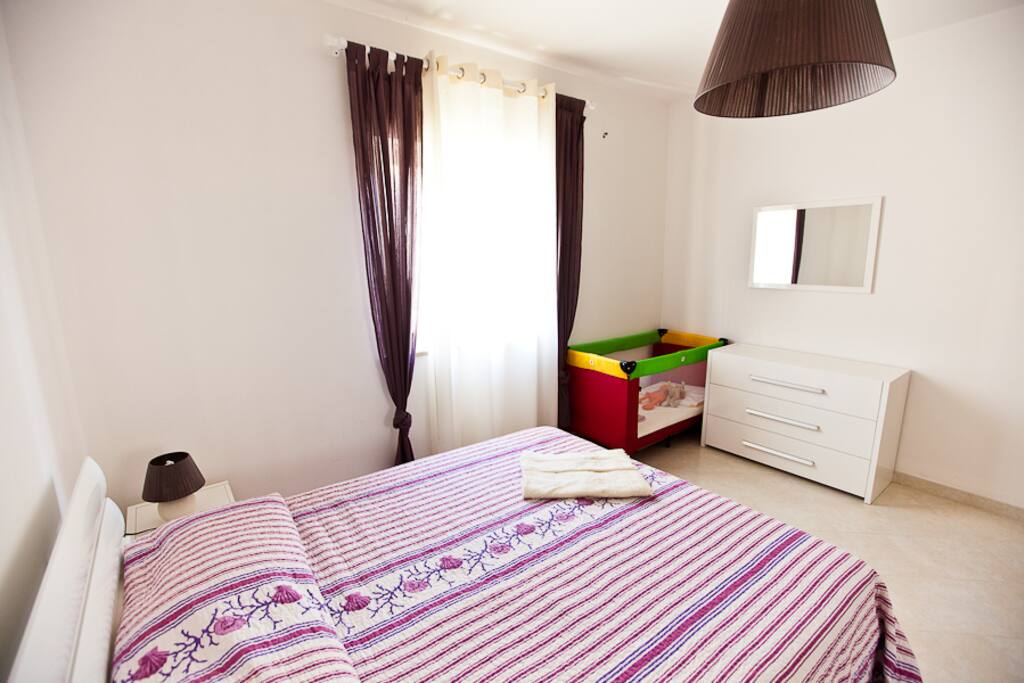 baby cot is available for infants and toddlers