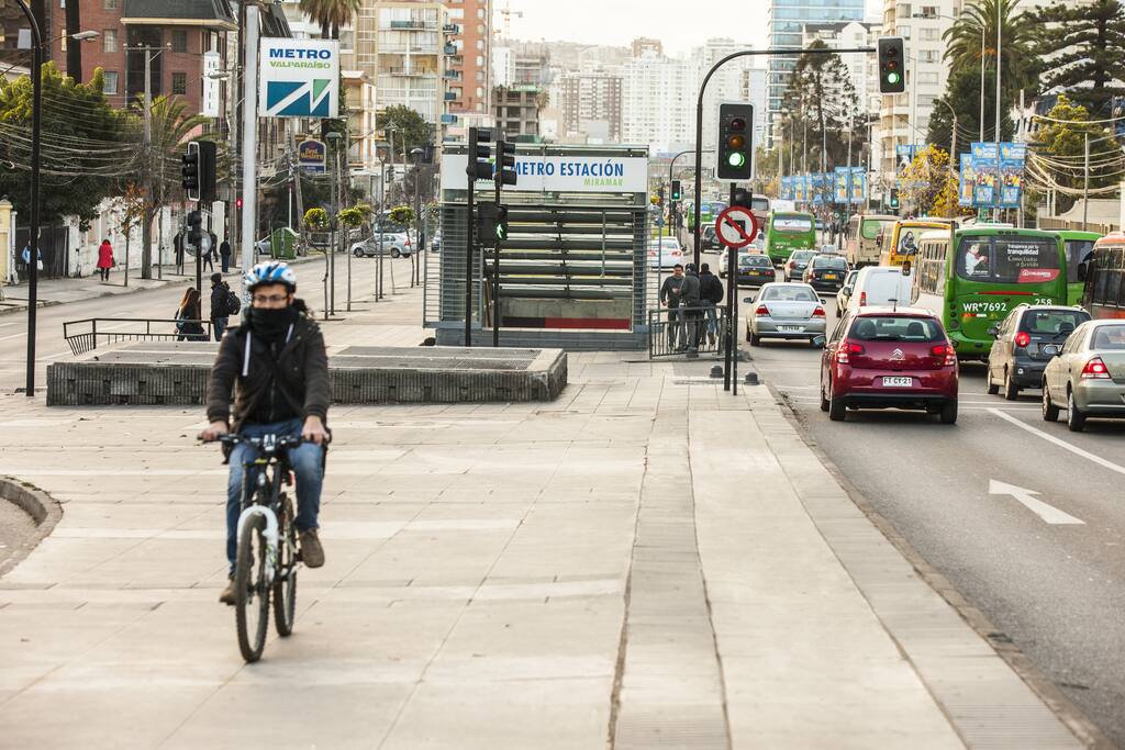 Estacion metro Miramar