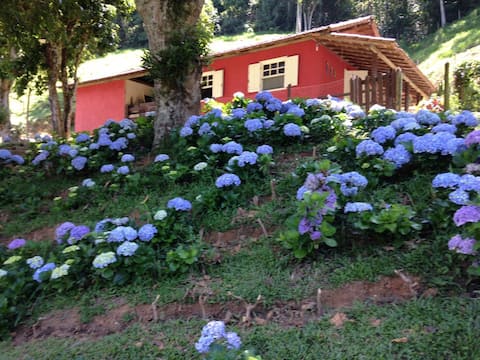 Penedo - Casinha do Lago - Sítio Paratiisi