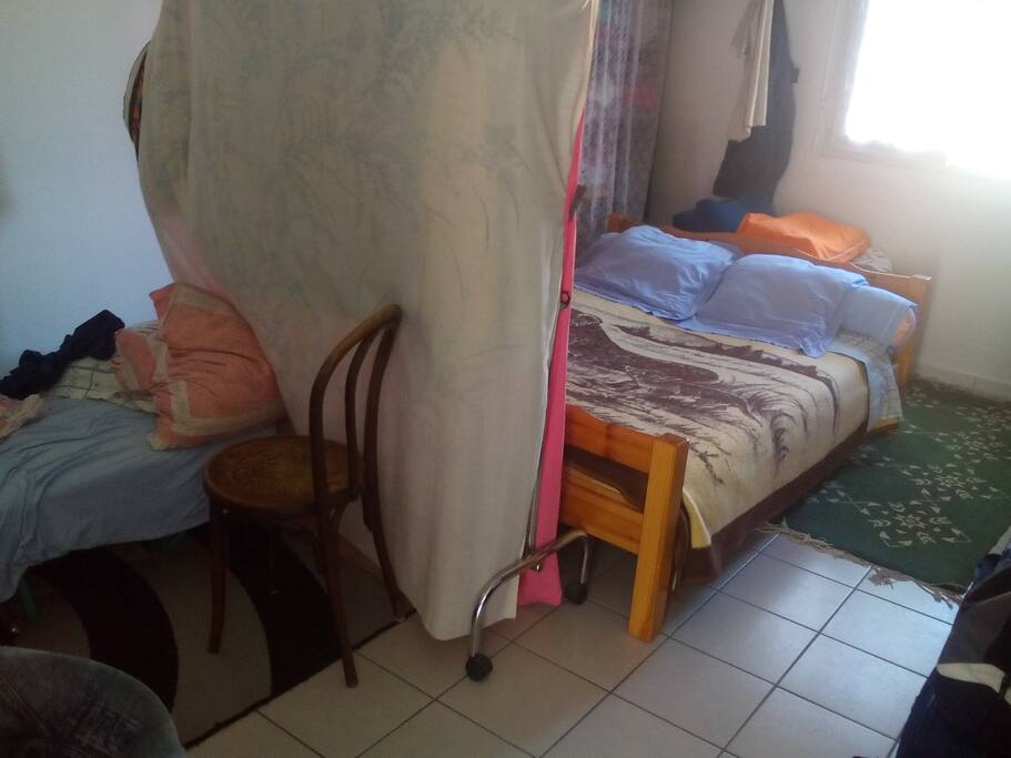 CHAMBRE A COUCHER