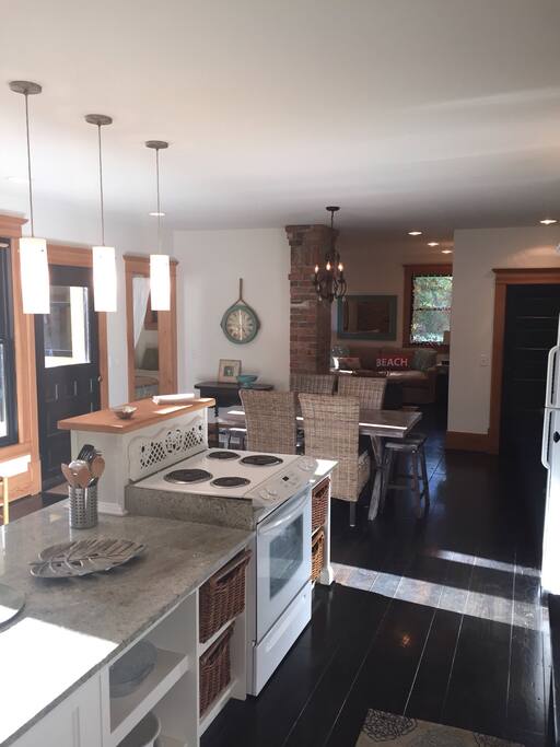 All amenities including Dishwasher