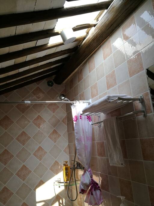 樱花屋观景房卫生间