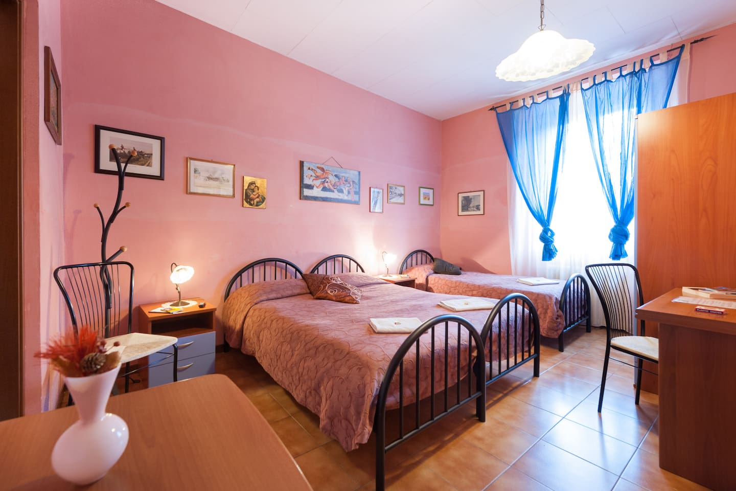 B&B Soggiorno Petrarca - Room 5 - Bed and breakfasts for Rent in ... B&B Soggiorno Petrarca - Room 5 - Bed and breakfasts for Rent in ...