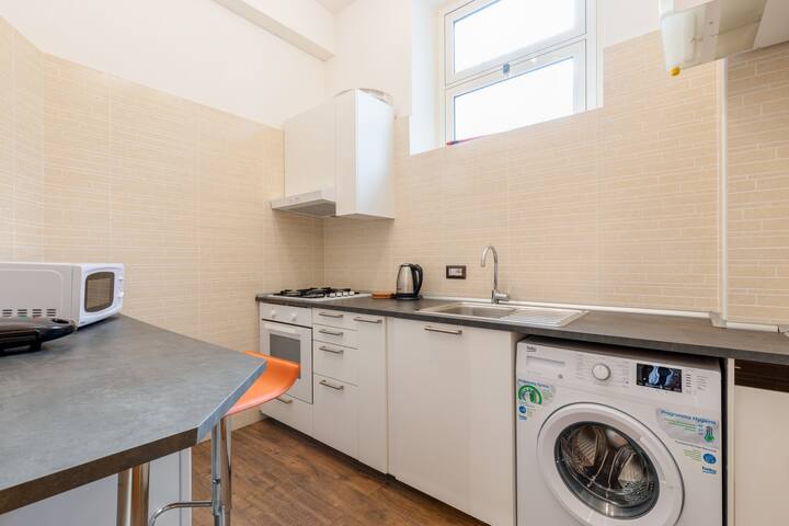 Style Apartment Julia 50 mt from Colosseum gallery image 4