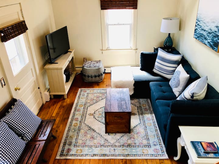 Privately Located Beach Cottage Escape - Westerly, RI