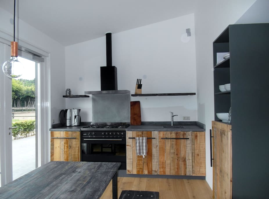 Open keuken voor exclusief gebruik bij de huur van de slaapruimte mogelijk,