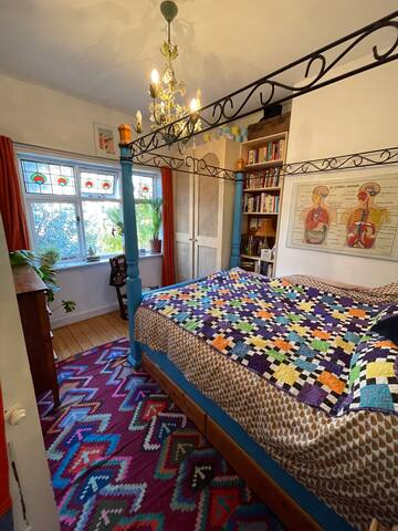 Charming, cosy home in leafy Whalley Range gallery image 3