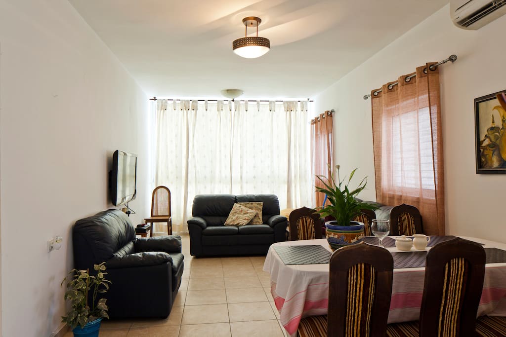 livingroom whit diningroom